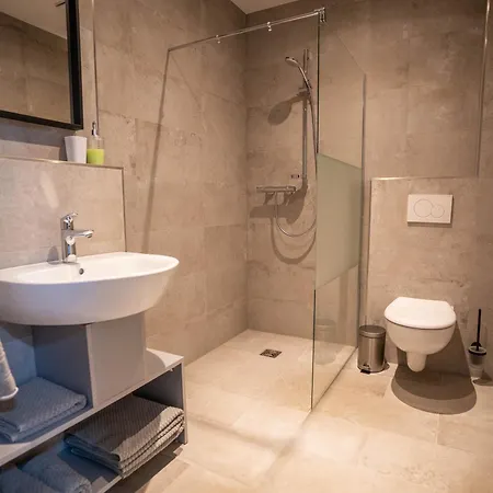 Skr Design Apartmanhotel 3*