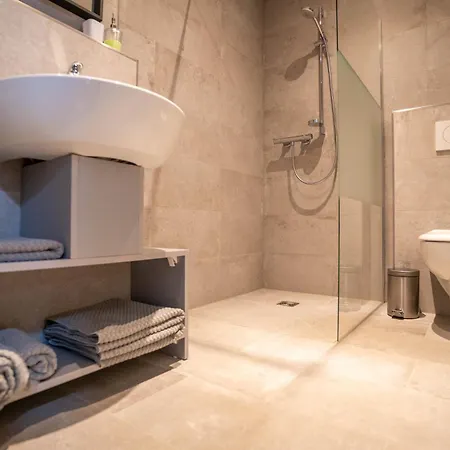 Aparthotel Skr Design 3*